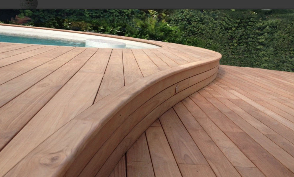 COMPAGNIE BOIS EXOTIQUES Pool deck Kerbs and borders Swimming pools and Spa  | 