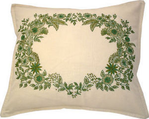 Barbara Coupe - garland of leaves - Square Cushion