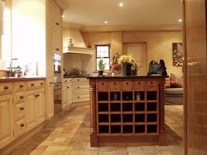 Howdle Bespoke Furniture Makers - painted kitchen - Traditional Kitchen