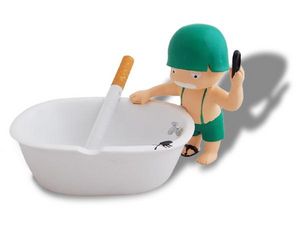 WHITE LABEL - petit soldat et sa baignoire cendrier accessoire f - Ashtray
