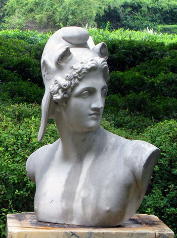 BARBARA ISRAEL GARDEN ANTIQUES - Statue-BARBARA ISRAEL GARDEN ANTIQUES-Marble Bust of Perseus