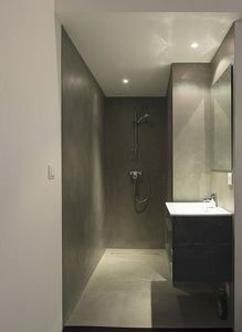 Rouviere Collection - micro-béton pour douches à l'italienne - Cemento Pulido Pared