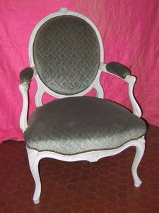 Antiquité-Brocante de la Loire - suite de quatre fauteuils - Poltrona Medaglione